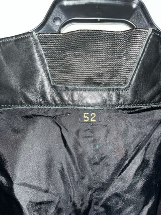 Pantalón de piel motero negro