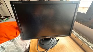 Monitor Samsung SyncMaster 2043nw Negro con REgALO