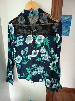 Blusa manga larga floral