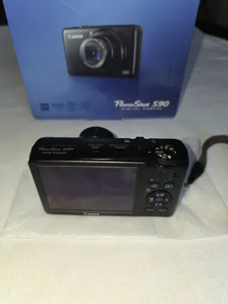 Cámara Canon PowerShot S90 Digital.