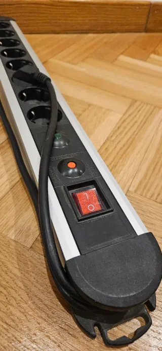 Regleta 8 enchufes con interruptor