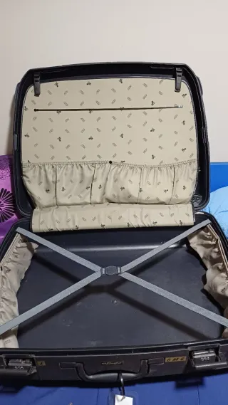 Maleta rígida de viaje azul