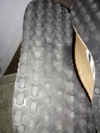 Deportivas Adidas Azul y Beige