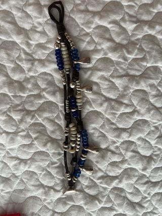 Collares y pendientes diseño