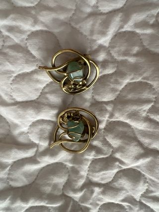 Collares y pendientes diseño