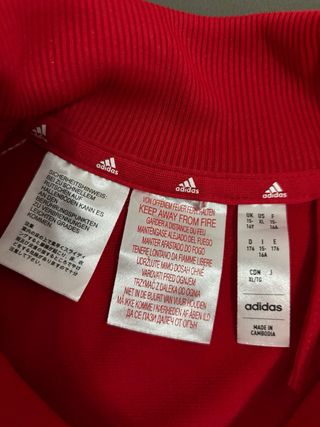 Conjunto Adidas Rojo y Negro Talla 15-16 Cadete