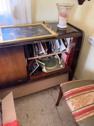 Mueble Tocadiscos Vintage