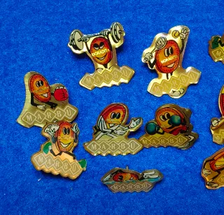 Lote 12 pins Marbú Dorada Barcelona 92