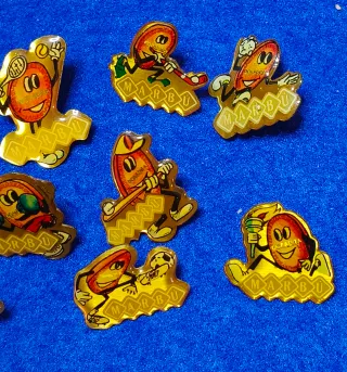 Lote 12 pins Marbú Dorada Barcelona 92