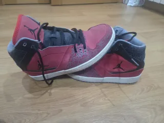 Nike Air Jordan 1 Flight Rojo/Negro