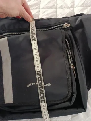 Mochila bandolera negra