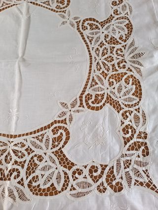 Mantelería antigua de hilo redonda