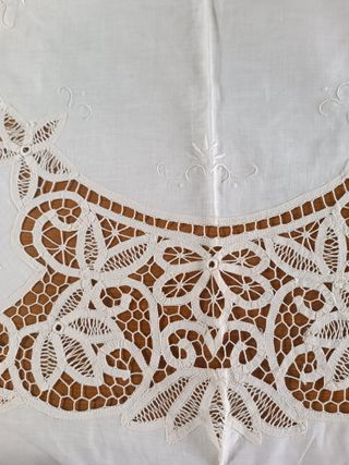 Mantelería antigua de hilo redonda