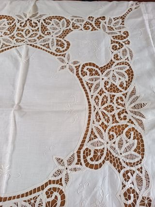 Mantelería antigua de hilo redonda