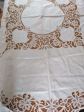 Mantelería antigua de hilo redonda