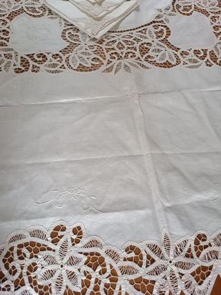 Mantelería antigua de hilo redonda
