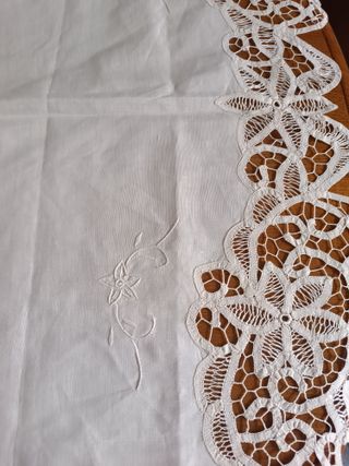 Mantelería antigua de hilo redonda