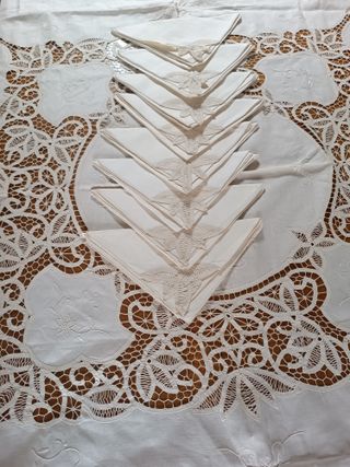 Mantelería antigua de hilo redonda