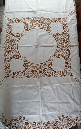 Mantelería antigua de hilo redonda