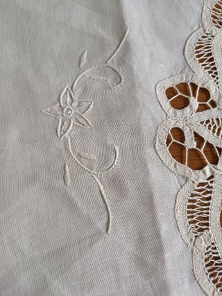 Mantelería antigua de hilo redonda