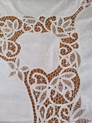 Mantelería antigua de hilo redonda