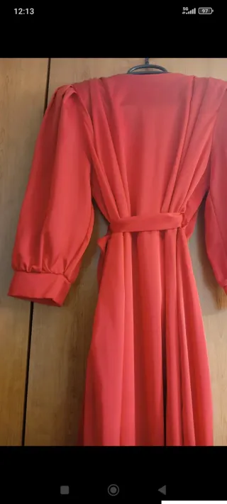 Vestido rojo cruzado con lazada talla L