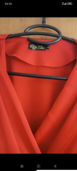 Vestido rojo cruzado con lazada talla L