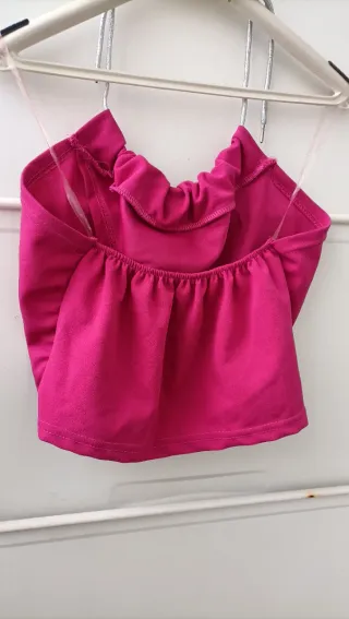 Abito corto blu e top fucsia