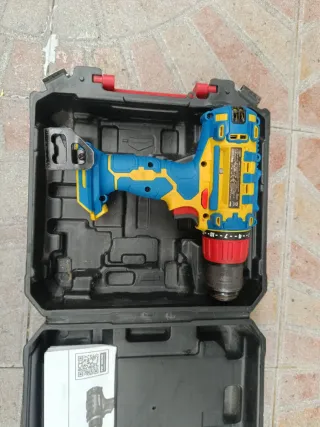 Aparafusadora Parkside 20V Edição Limitada