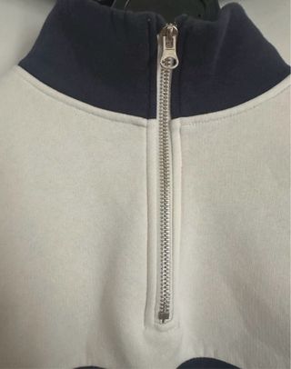 Felpa cropped Primark college patch