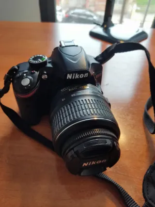 Cámara Nikon D3200 Kit + Accesorios