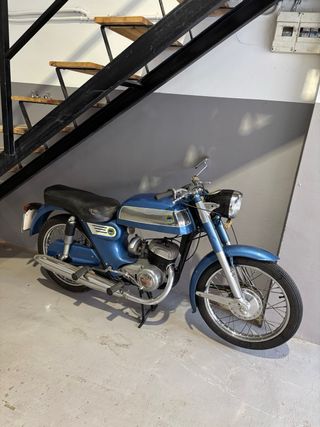 Derbi 125 Super 4V Azul