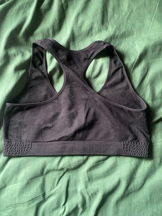 Top deportivo sujetador negro