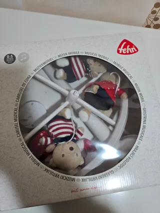 Móvil musical cuna peluches