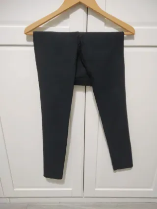 Pantalón de vestir negro elástico