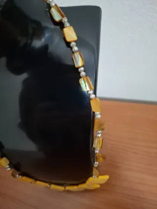 Collana con pietre gialle e argento