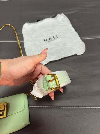 Borsetta Nali verde menta con catena oro