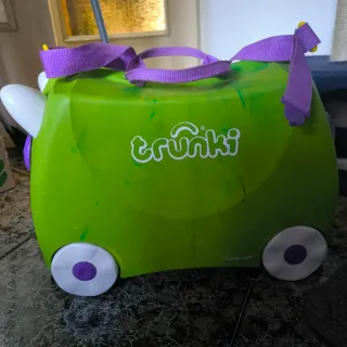Maleta Infantil Trunki Verde y Morado