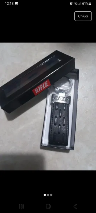 Portachiavi similpelle Rifle