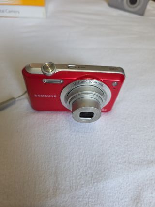 Cámara Samsung Roja ES65