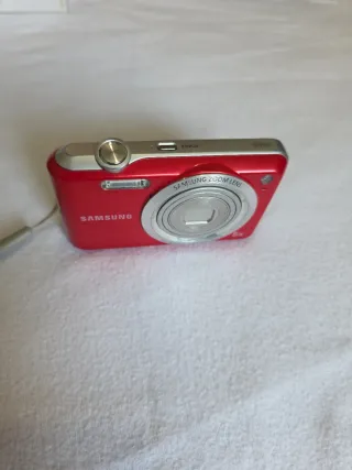 Cámara Samsung Roja ES65