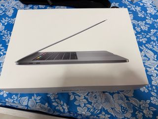 MacBook Pro 2018 i7 500Gb Gris Espacial