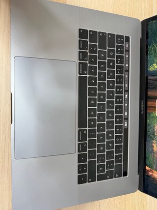 MacBook Pro 2018 i7 500Gb Gris Espacial