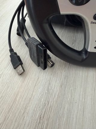 Volante Ferrari Thrustmaster