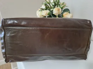 Bolso de piel EseoEse marrón