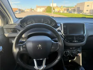 Peugeot 208 2019