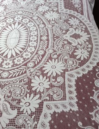 Colcha antigua calada blanca Francesa