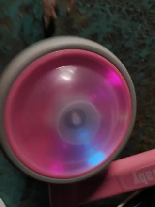 Bicicleta infantil rosa con ruedas de luces