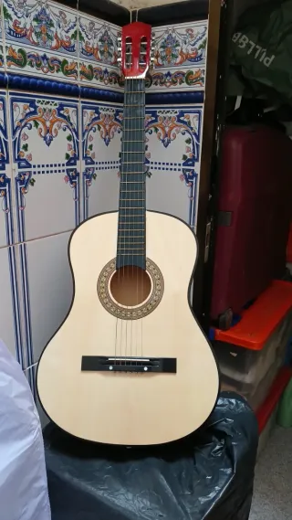Guitarra Española Clásica Roja y Natural
