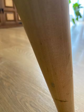 Sillón orejero Gubbo tela y madera